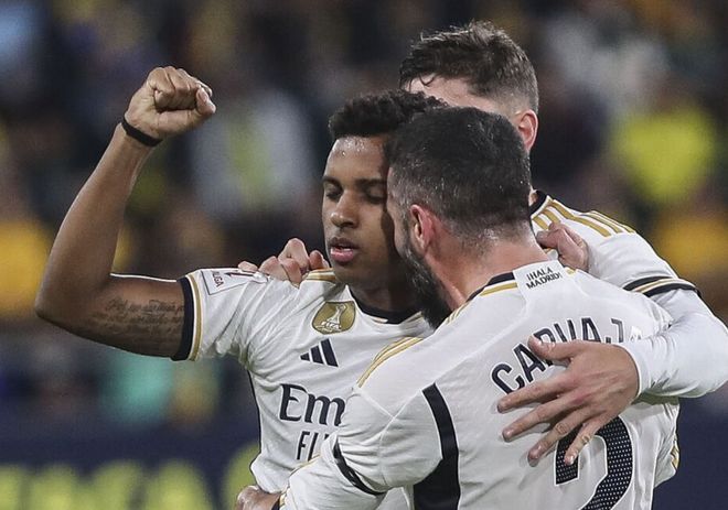 TA：埃切韦里倾向于租借加盟英超俱乐部；德甲球队也有意尼潘