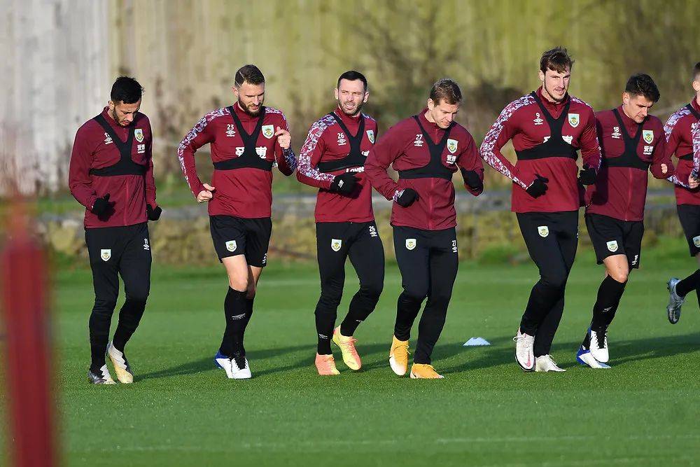 马卡：与中东和俄罗斯不同，美资正在通过收购改变欧洲足球