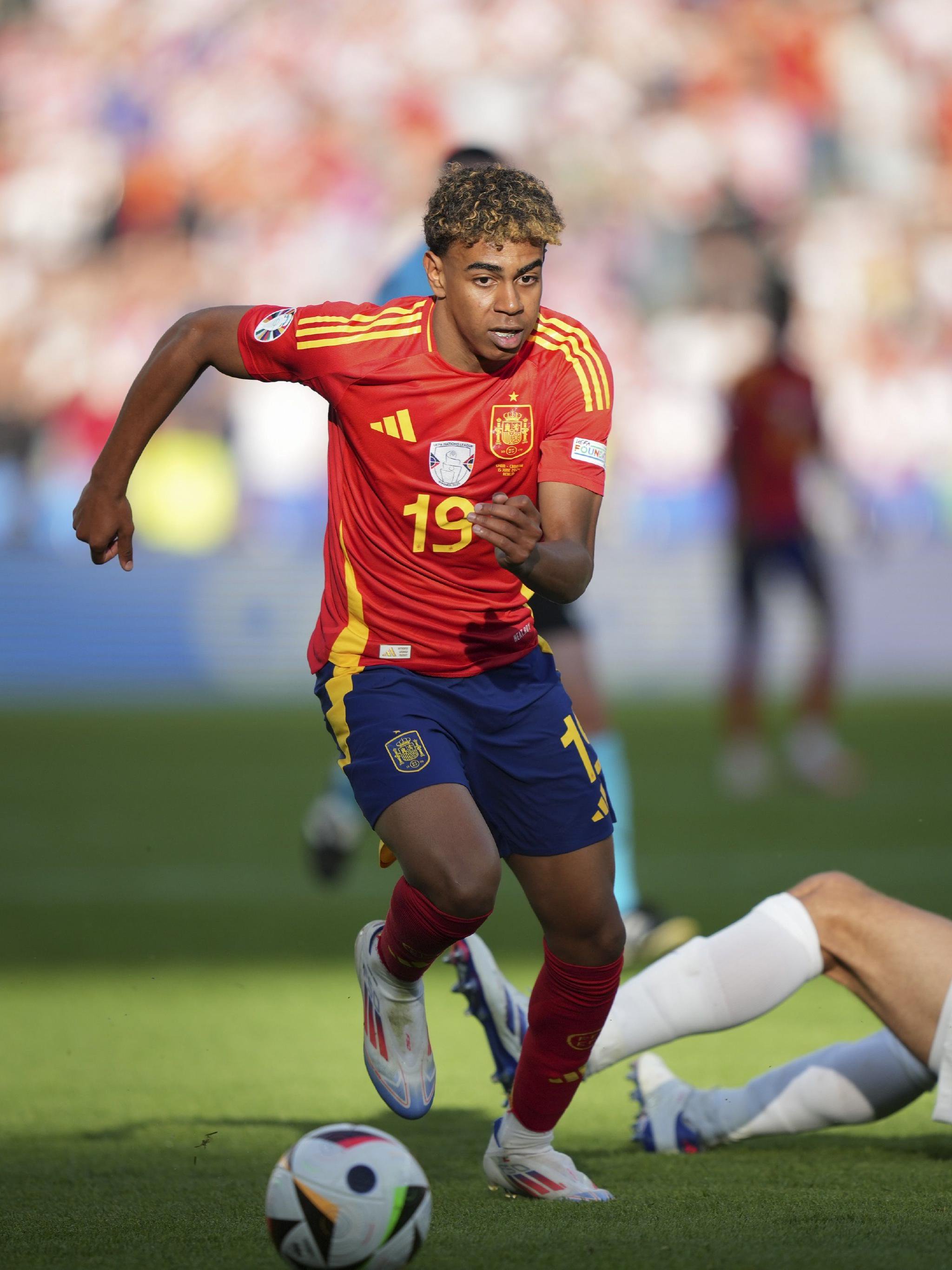 他这次传球完全是大师级别